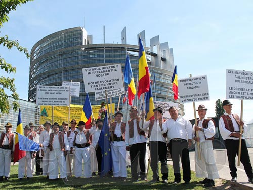 Protest borseni la Strasbourg (c) eMaramures.ro